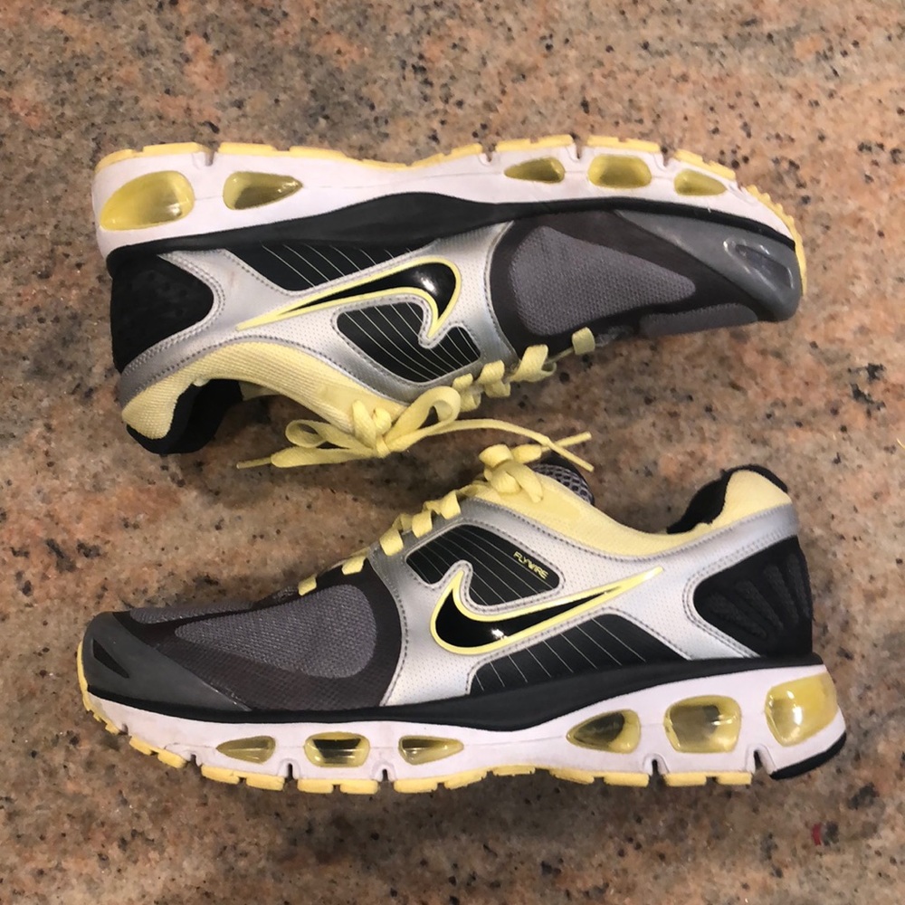 Women’s Nike Flywire stunning shoes